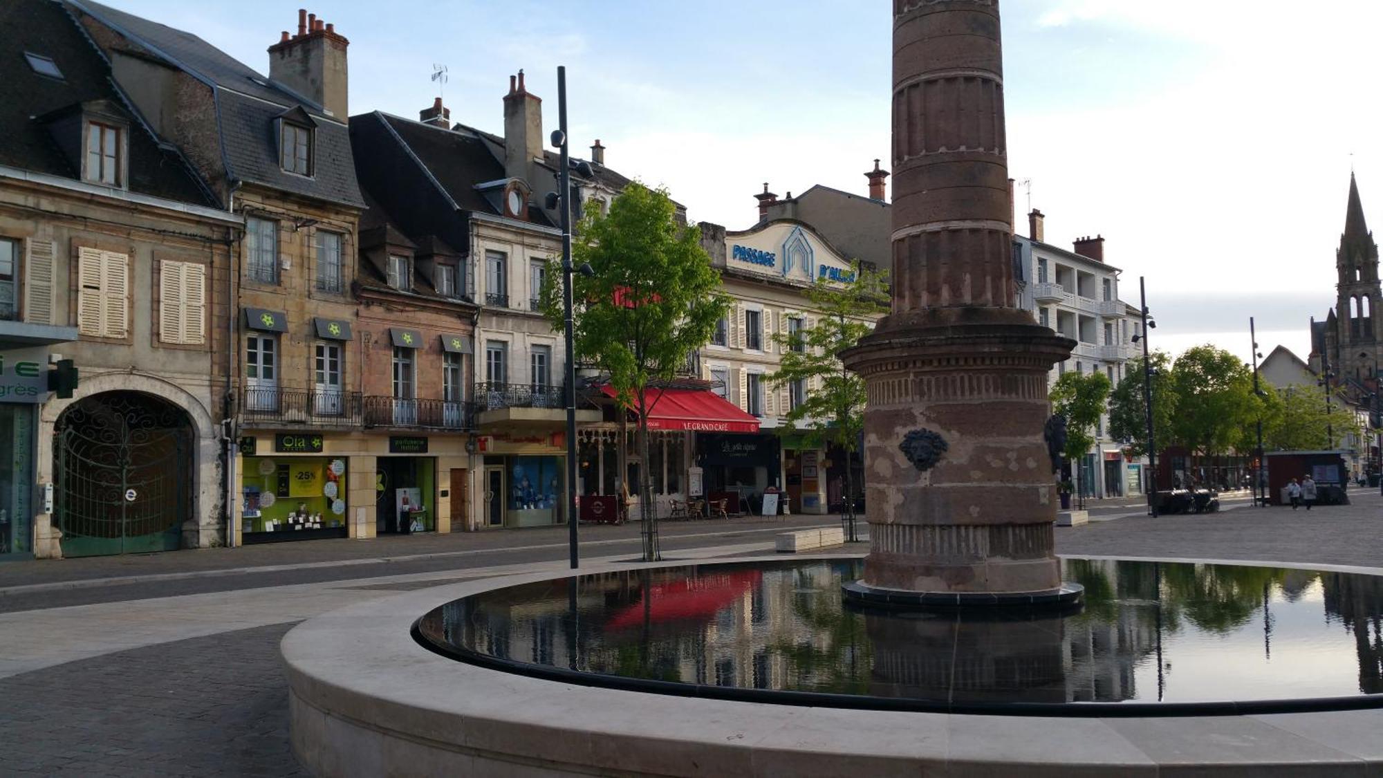 Ferienwohnung T3 Moulins Avec Garage Proche Gare Exterior foto